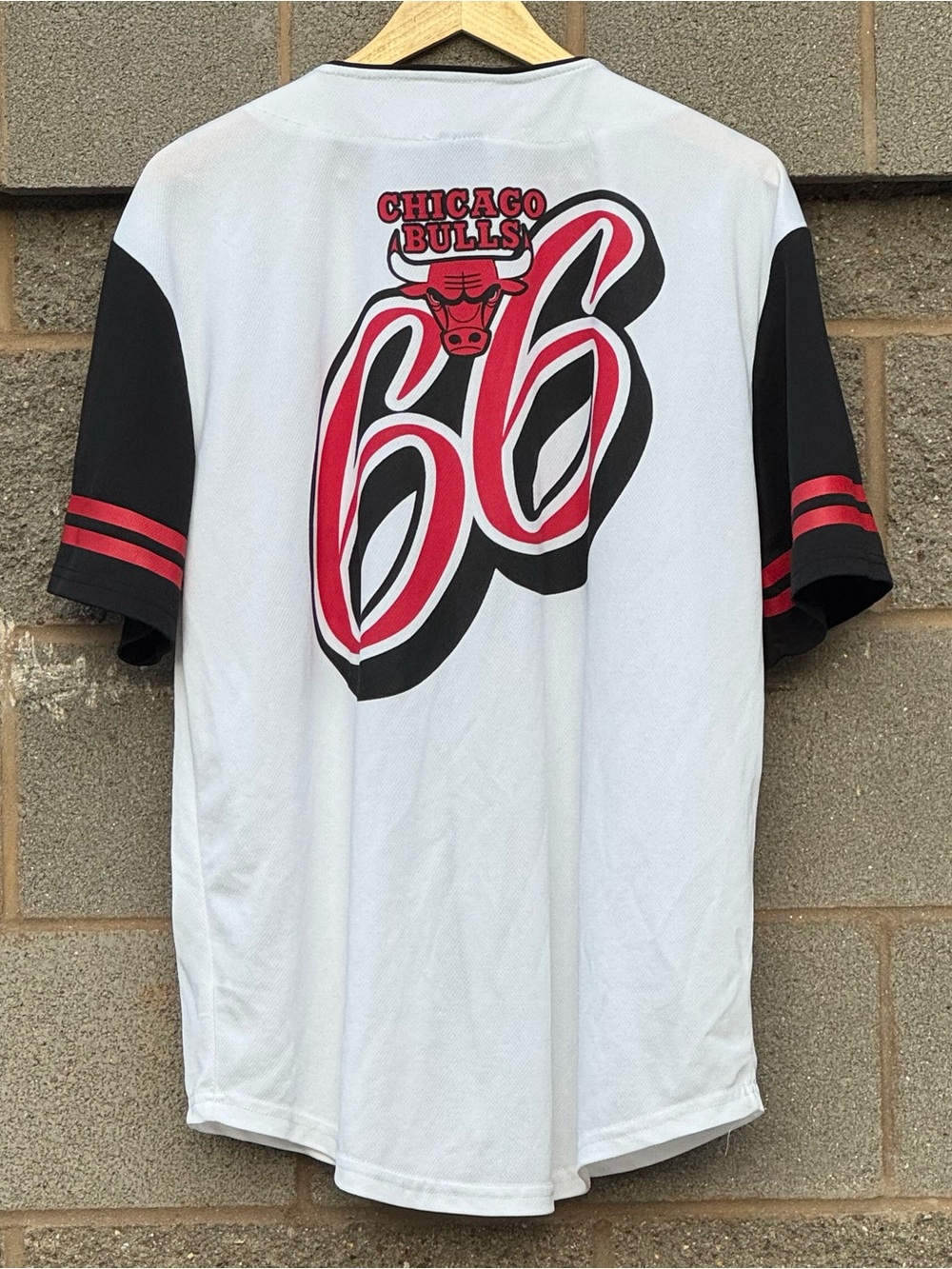 Men’s Vintage NBA Chicago Bulls Button Up Jersey XL - Picture 4 of 7